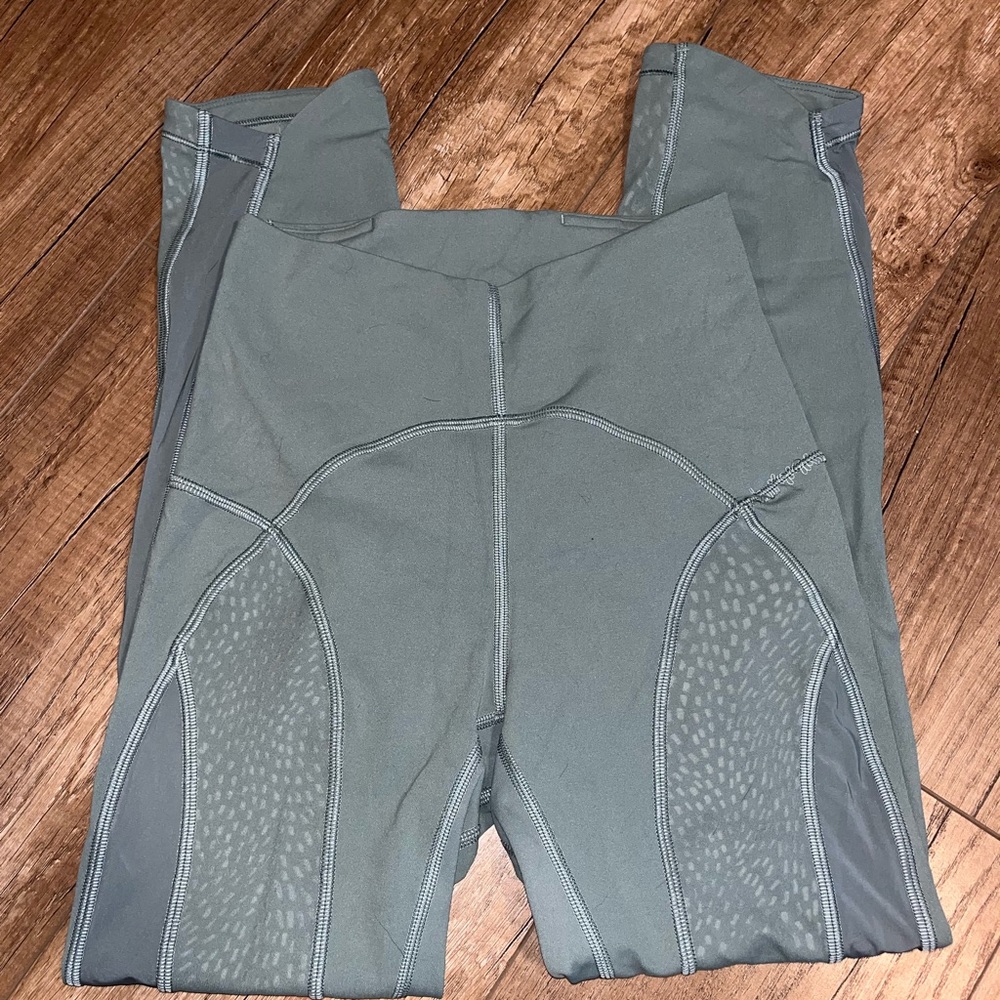 Lululemon Aligns - image 1